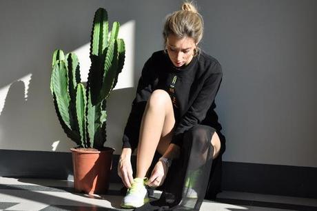 Eiffel Tower Kenzo jumper thanks to Chicnova!