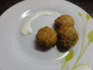 Fafafel con salsa de yogur (normal y en Thermomix)