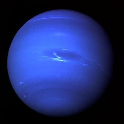 El reciente impacto de un cometa en Neptuno explicaría sus propiedades atmosféricas