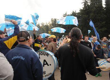 Barras y jugadores unidos por  la ilusión