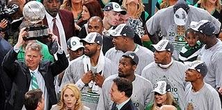 Los Celtics se coronan reyes en el Este