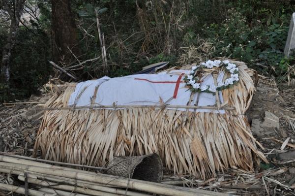La muerte y los konyaks