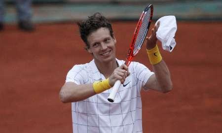 Federer se despidió, y puede perder el 1