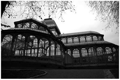 El Palacio de Cristal en Madrid y el Palacio de Bellas Artes en México