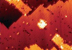 Un transistor de 7 átomos operativo

Consiguen un transit...