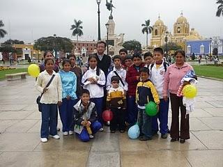 INFANCIA MISIONERA DE OTUZCO EN TRUJILLO (MAYO 2010)