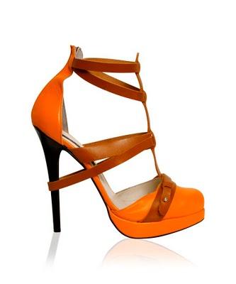 ZAPATOS: Ana Locking Fall 2010