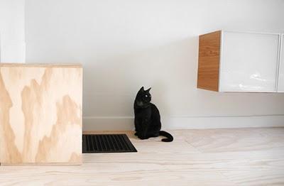 Una cama para un gato minimalista