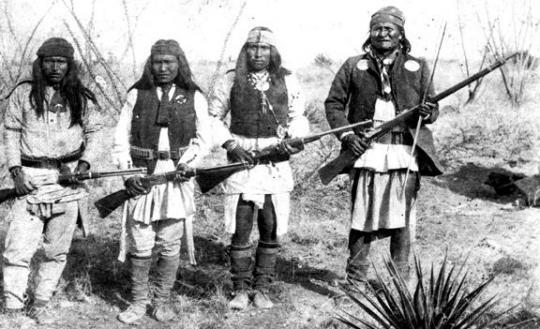 Sobre el mundo perdido 1 :  Los apaches