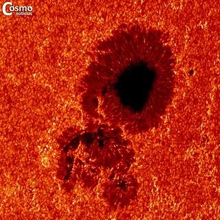 Hinode descubre el origen de la llamarada de luz blanca