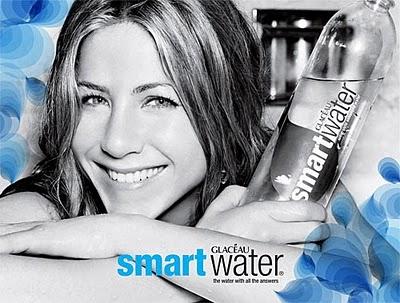 Jennifer Aniston, imagen de Smart Water, niega hacer la dieta de los potitos
