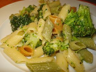 BROCOLI CON PASTA DE COLORES