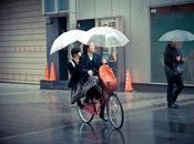 Japón, lloviendo bicicleta