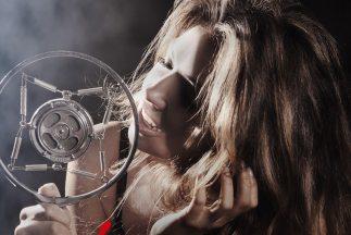 Estaría Thalía al borde del divorcio, no soporta a Tommy Mottola por infiel y controlador.