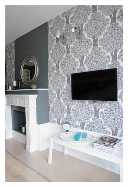 Decoración elegante en una planta difícil vinilos de pared sofa turquesa sillas eames blancas sillas eames salon eames papel de pared murales de pared muebles de diseño fotografia grande pared decoración estilo nórdico diseño nórdico diseño muebles americano diseño escandinavo diseño de interiores decoración polaca decoración nórdica decoración murales vinilos fotografias pared decoración gris blanco madera decoración estilo nórdico decoración escandinava decoración elegante decoración de interiores blog nórdico blog interiorismo blog estilo nórdico blog decoración nórdica blog decoración escandinava