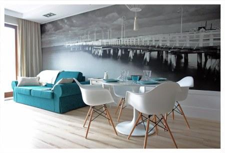 Decoración elegante en una planta difícil vinilos de pared sofa turquesa sillas eames blancas sillas eames salon eames papel de pared murales de pared muebles de diseño fotografia grande pared decoración estilo nórdico diseño nórdico diseño muebles americano diseño escandinavo diseño de interiores decoración polaca decoración nórdica decoración murales vinilos fotografias pared decoración gris blanco madera decoración estilo nórdico decoración escandinava decoración elegante decoración de interiores blog nórdico blog interiorismo blog estilo nórdico blog decoración nórdica blog decoración escandinava