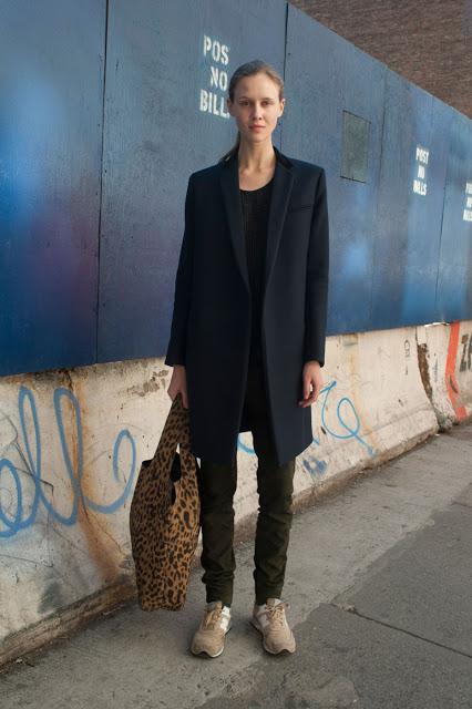 Tendencia a debate : las deportivas New Balance.