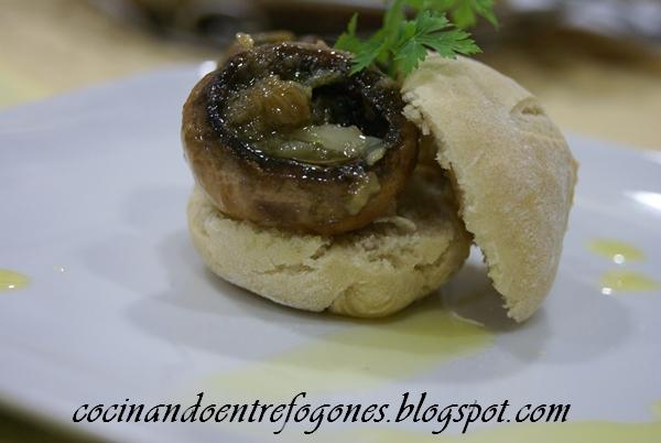 Pintxo de Champiñon con txapela.