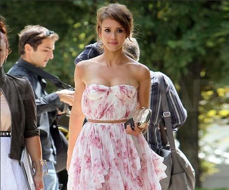 Actrices y vestidos de flores