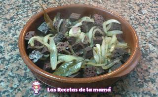 Receta de sangre con cebolla