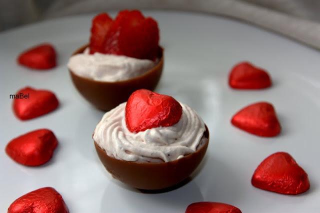 Taza de chocolate con globos