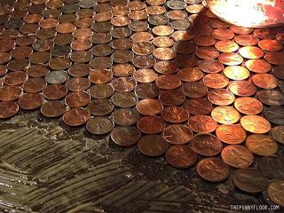 60000 monedas pegadas al suelo