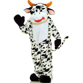 Se disfrazo de vaca para robar leche