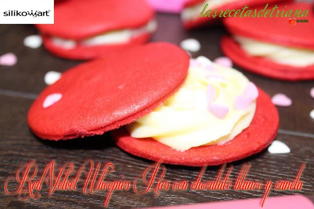 Red Velvet Whoopies Pies con crema de chocolate blanco y canela