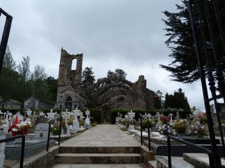 Ruinas y Cementerio de la Iglesia de Santa Marina Dozo. (Cambados, Pontevedra)