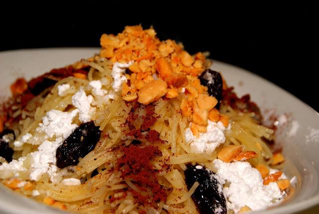 Seffa medfouna (plato marroqui)