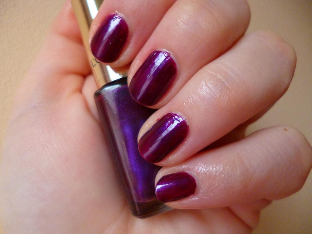 Le Vernis 502 Purple Disturbia de L'Oréal