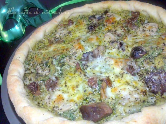 Rolling pizza pesto con setas y rúcula