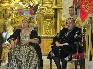 PATRIMONIO CULTURAL: El Rey Carlos I besó la Cruz del perro