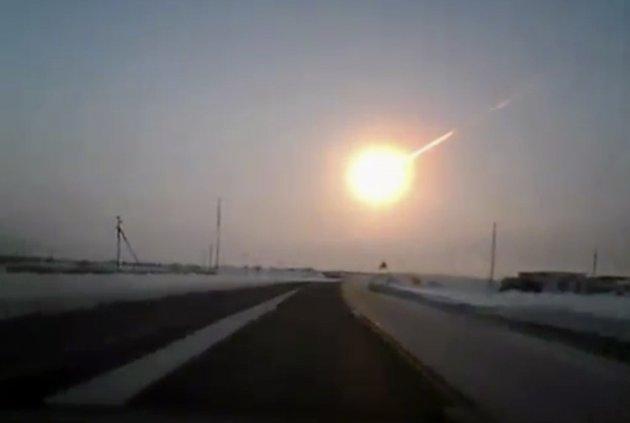 Recopilación De Vídeos Del Meteorito Caído En Rusia