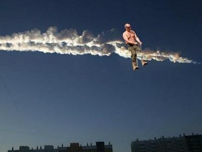 MEME CAIDA METEORITO EN RUSIA