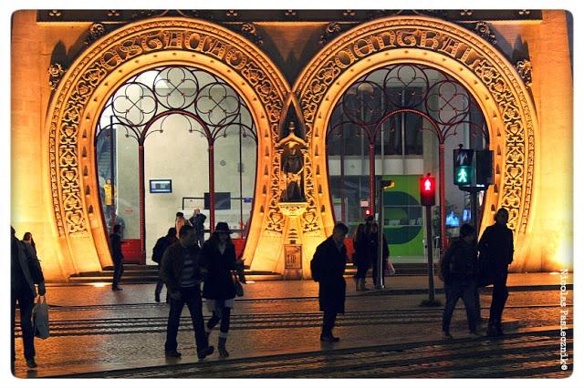 Lisboa da noite: de la Plaza del Comercio a la Plaza del Rossío