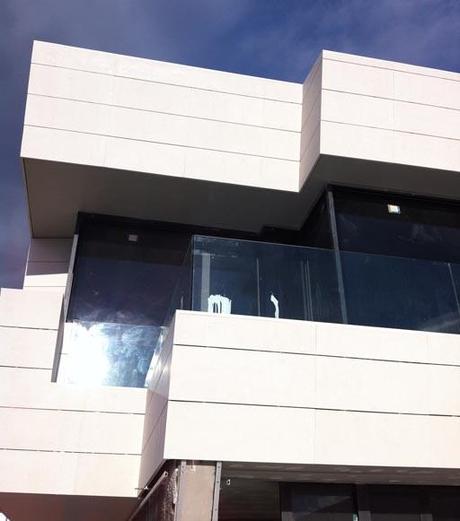 Nuevas imágenes de obra de una vivienda unifamiliar situada al noroeste de Madrid