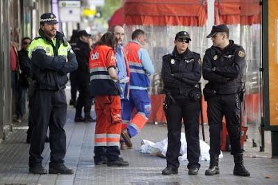 El PP, preso del pánico, da un paso atrás; la PAH, uno adelante.