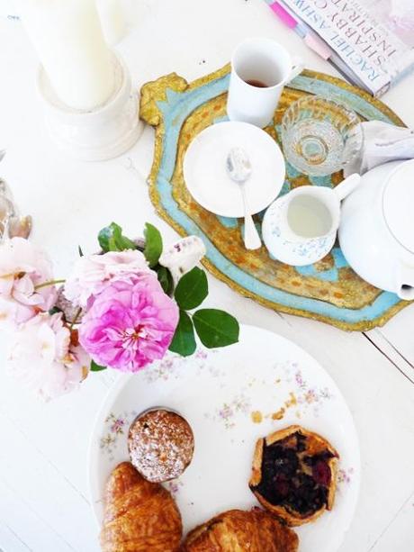 Hello Sunday 4dea0d2bb8a20929988c0b2de5327548