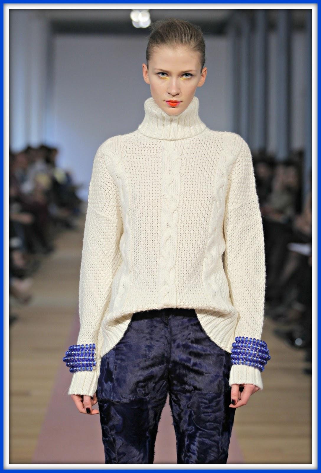 JORGE VÁZQUEZ REGRESA DESFILANDO EN MFSHOW CON PANDORA.