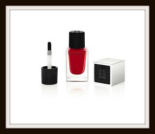 Le Vernis, la manicura con sello de Givenchy