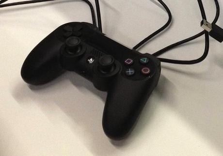 Leaks: El Posible Control Del PS4