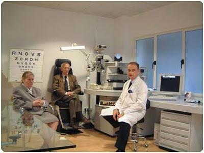 ¿Qué es un óptico-optometrista? Labores y competencias
