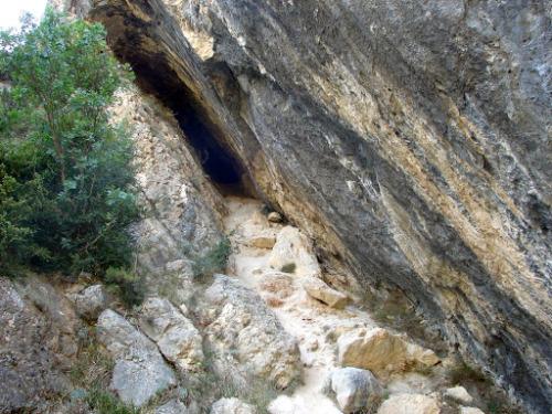 Cueva de la Dona