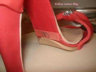 Cómo reparar zapato de pasta de goma