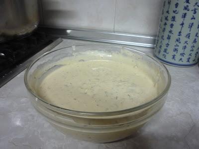 Tarta salada de queso, setas y nueces