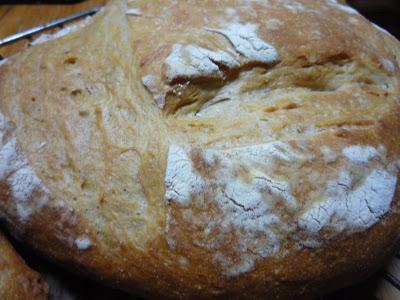 PAN con masa madre, PAN con tres letras