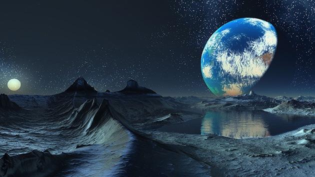 descubren moléculas de agua en la Luna