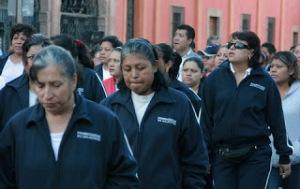 El trabajo femenino y las desigualdades en el mundo productivo.