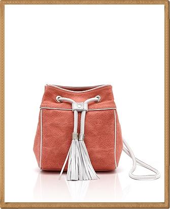 Bolsos y accesorios de máxima moda y colores divinos